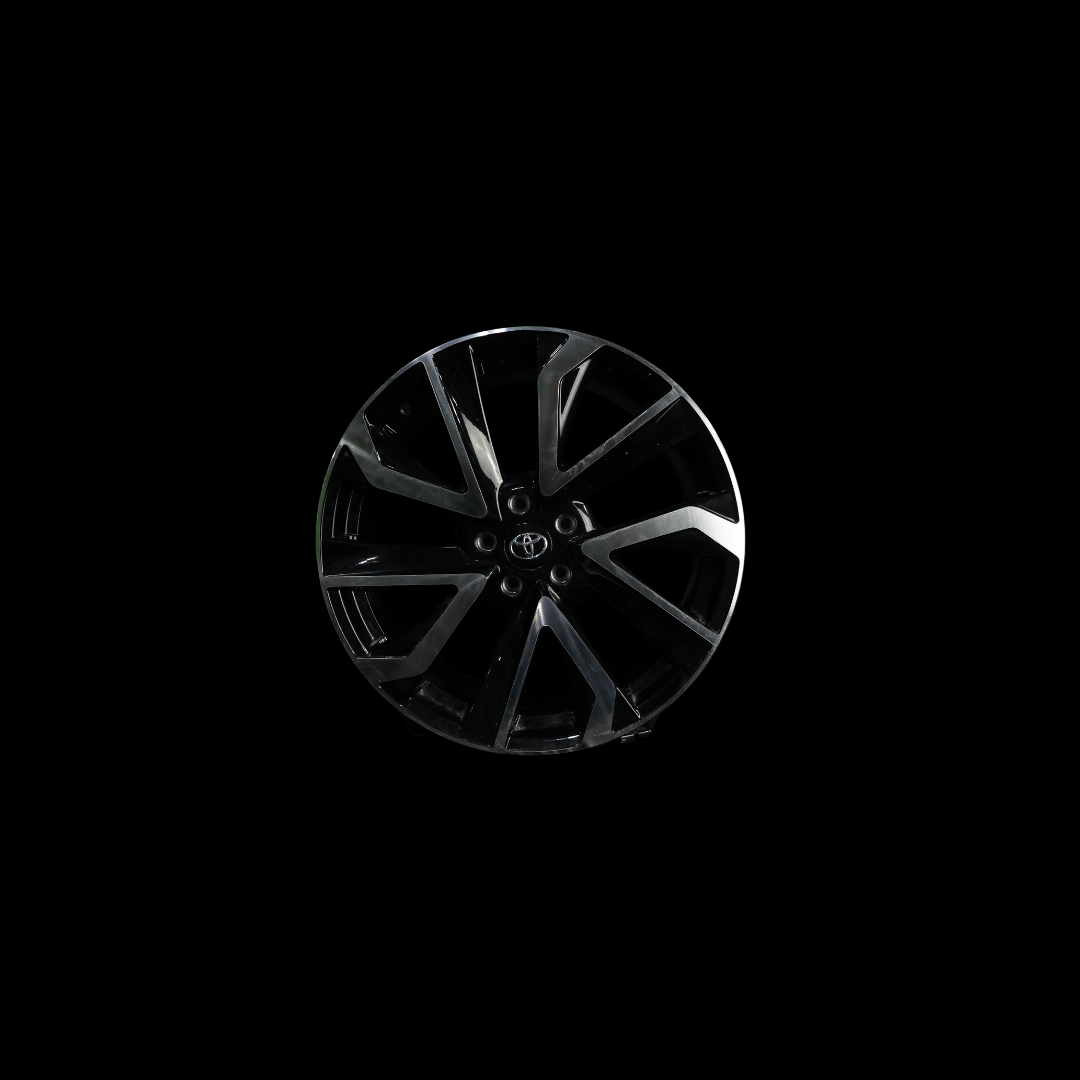 W81. TOYOTA REPLICA WHEELS