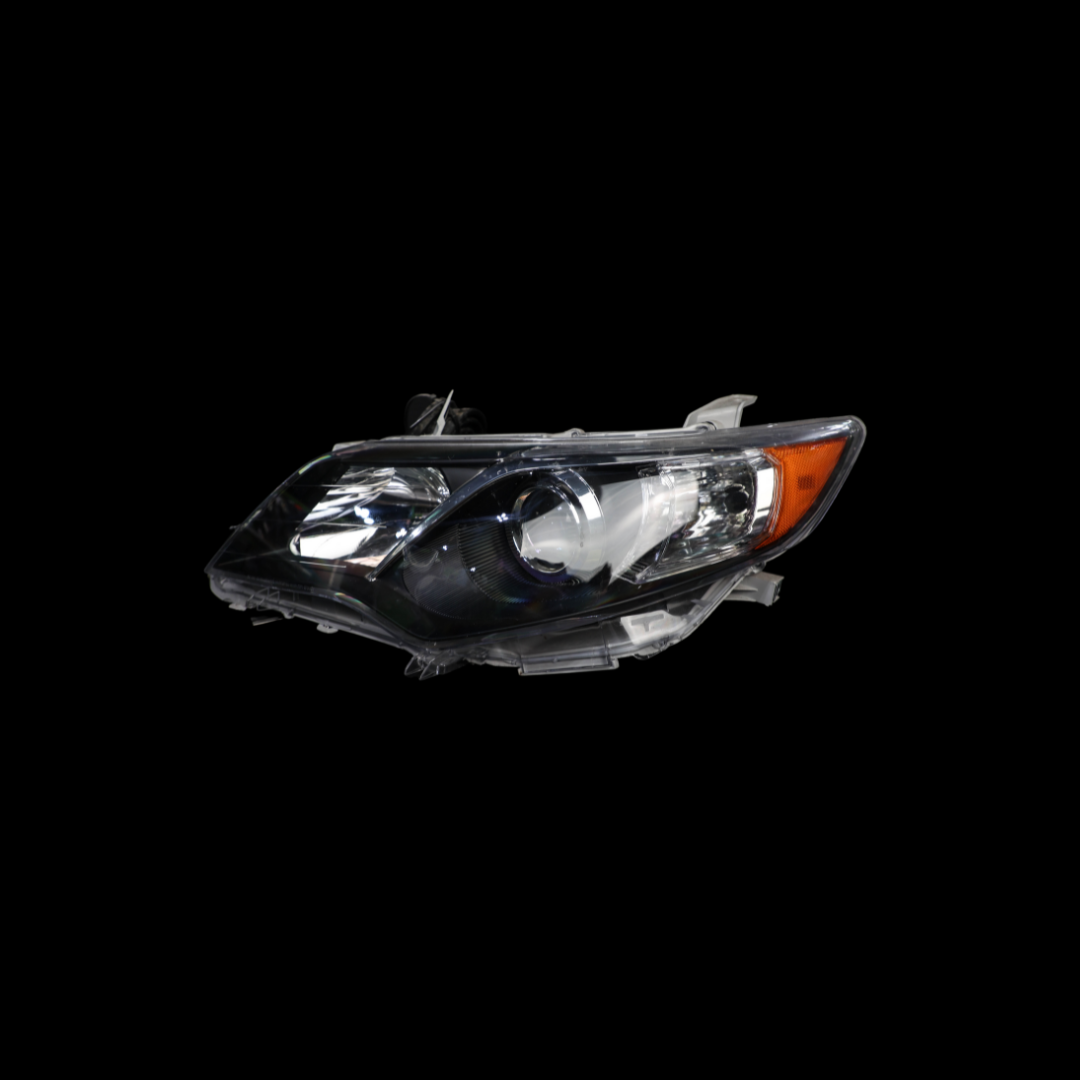 F14. TOYOTA CAMRY 2012-2014 SPOTLIGHT